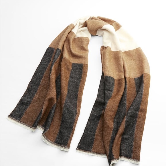 Zara scarf - Picture 3 of 3